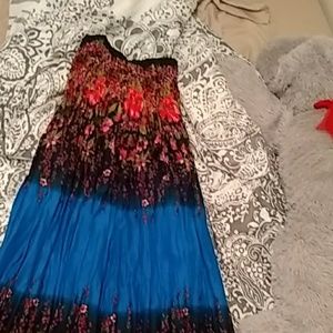 Long skirt/strapless dress